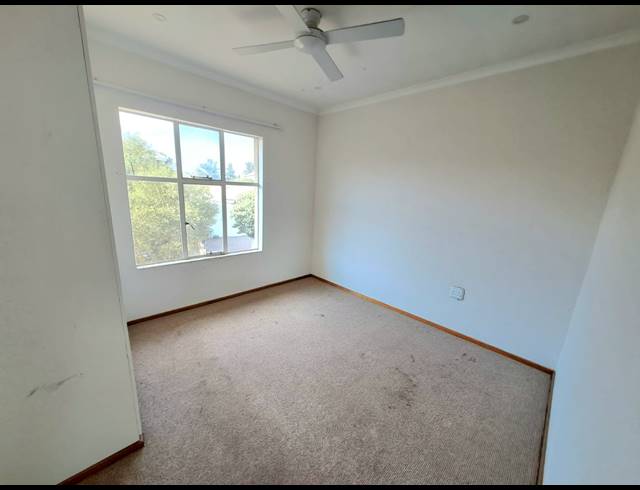 3 BEDROOM FLAT TO LET IN THREE RIVERS PROPER